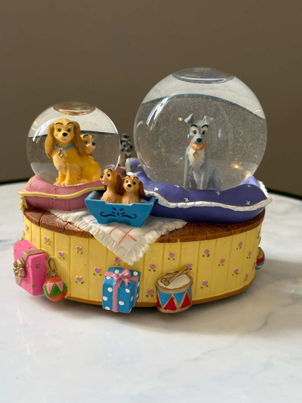 Disney Vintage Lady and The Tramp Music Box Double Snow Globe Fur Elise Enesco